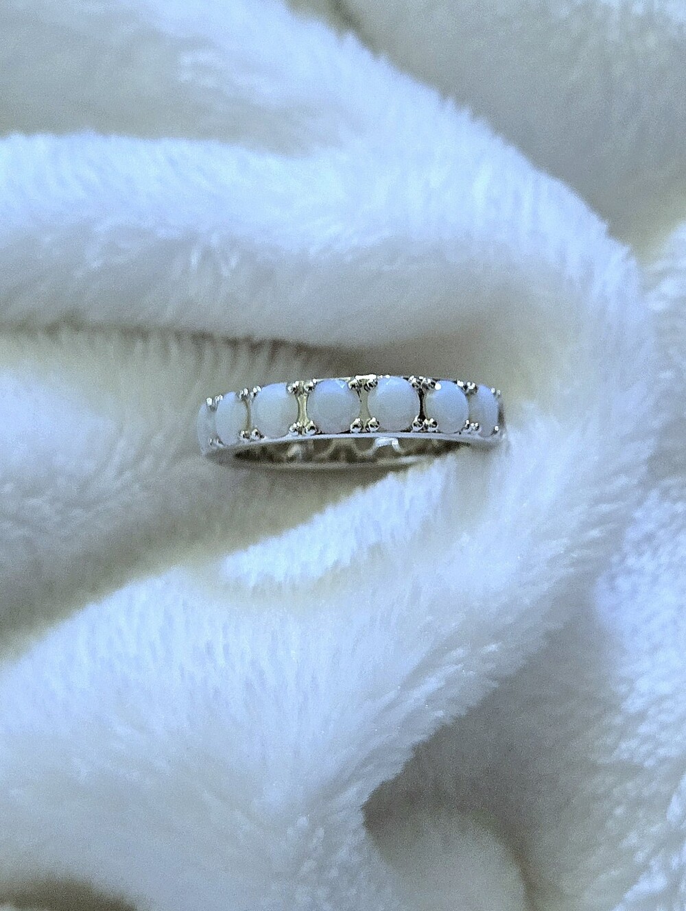 Kendra Scott (Retired) Rhodium🤍 "Chandler" Band Ring💍 in White Opalite Mix - Picture 6 of 16